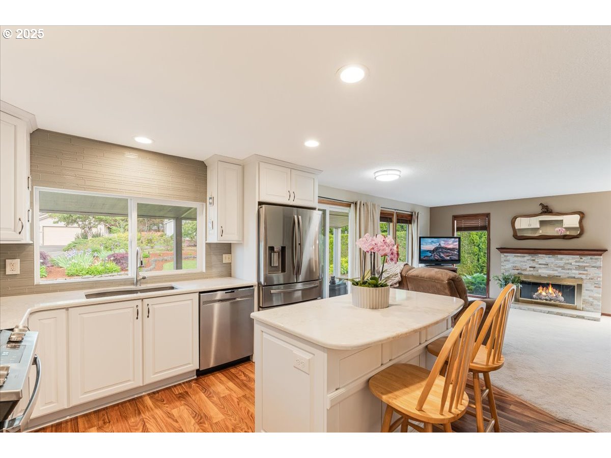 Portland, Oregon 97224, United States, 2 Bedrooms Bedrooms, ,2 BathroomsBathrooms,Residential,Pending,136436