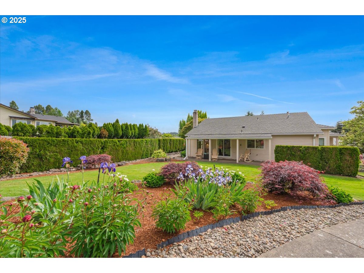 Portland, Oregon 97224, United States, 2 Bedrooms Bedrooms, ,2 BathroomsBathrooms,Residential,Pending,136436