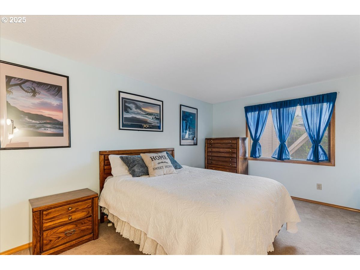 Portland, Oregon 97224, United States, 2 Bedrooms Bedrooms, ,2 BathroomsBathrooms,Residential,Pending,136436