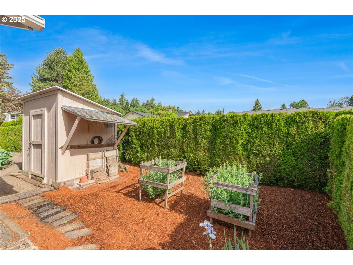 Portland, Oregon 97224, United States, 2 Bedrooms Bedrooms, ,2 BathroomsBathrooms,Residential,Pending,136436