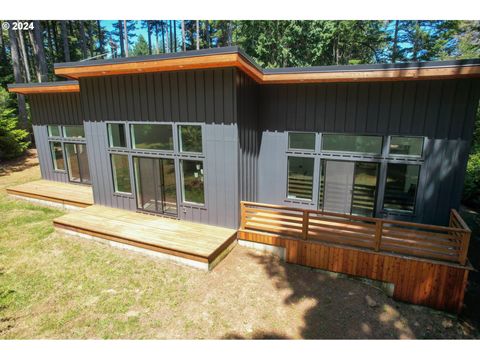 A home in Bandon