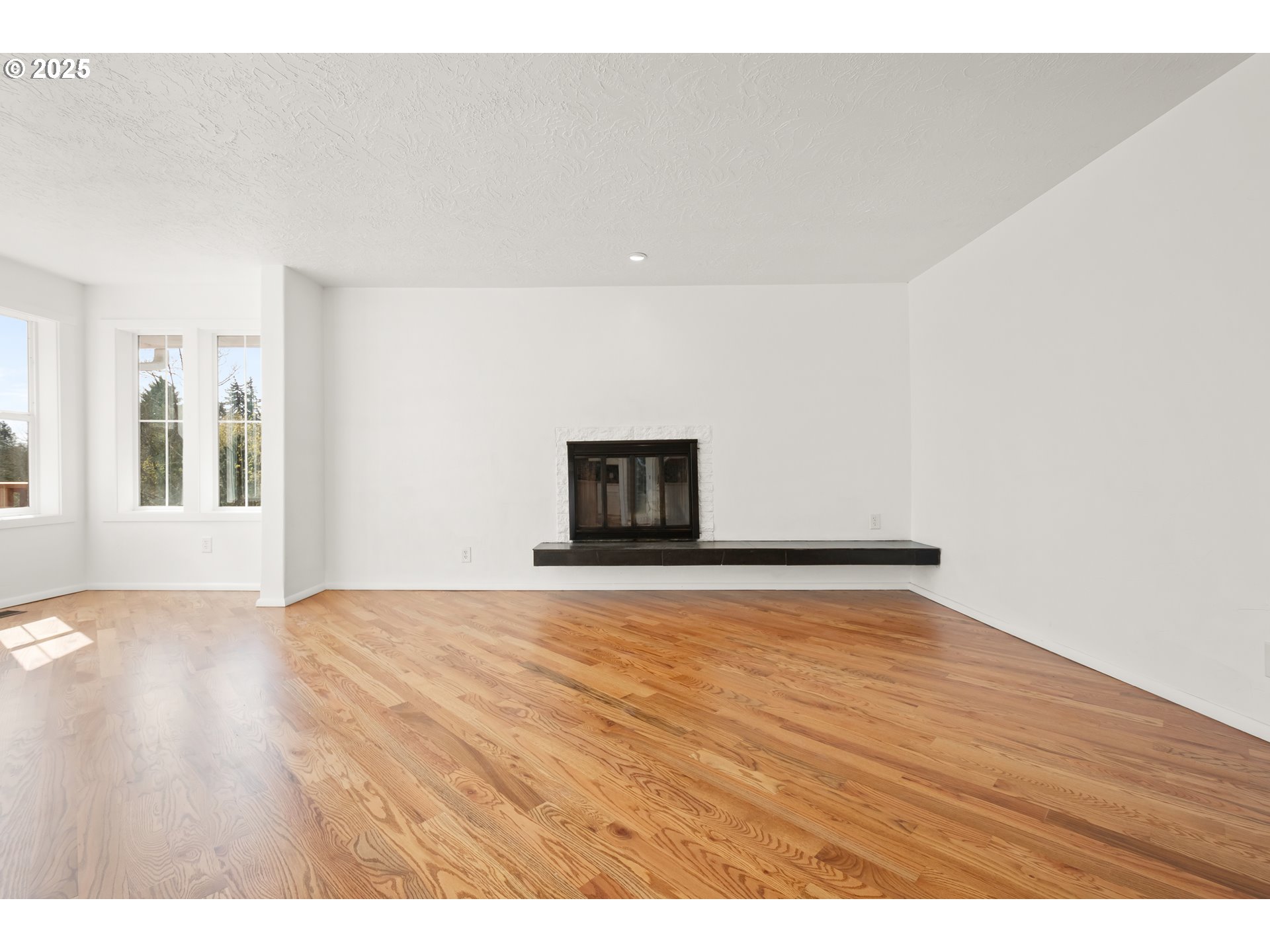 1006 COWLITZ WAY