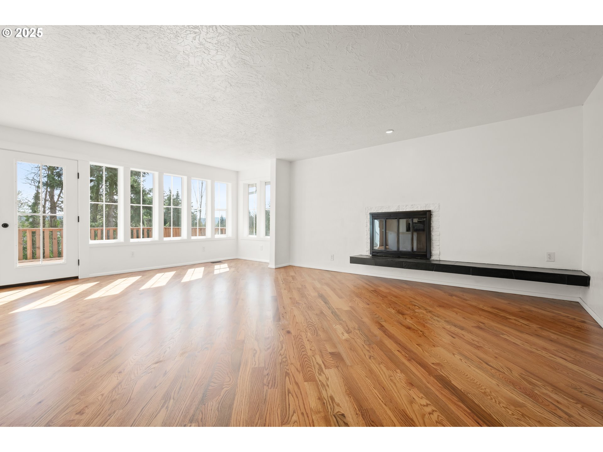 1006 COWLITZ WAY