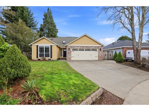 212 E CRESTVIEW DR Newberg OR 97132