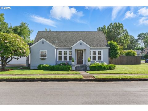 229 CC ST Woodland WA 98674