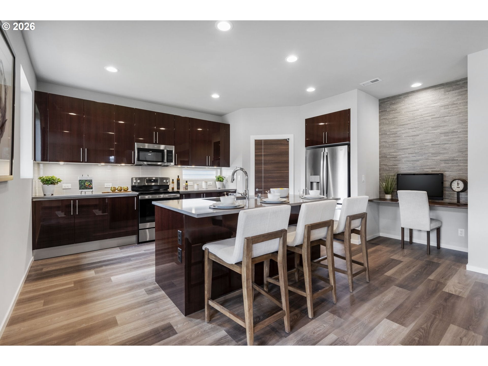 5775 P ST