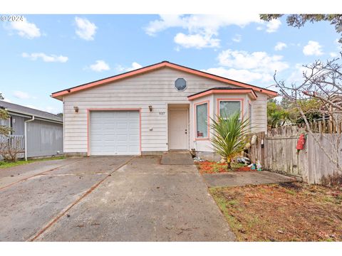 A home in Coos Bay