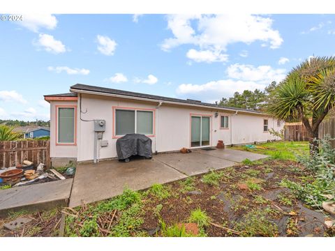 A home in Coos Bay