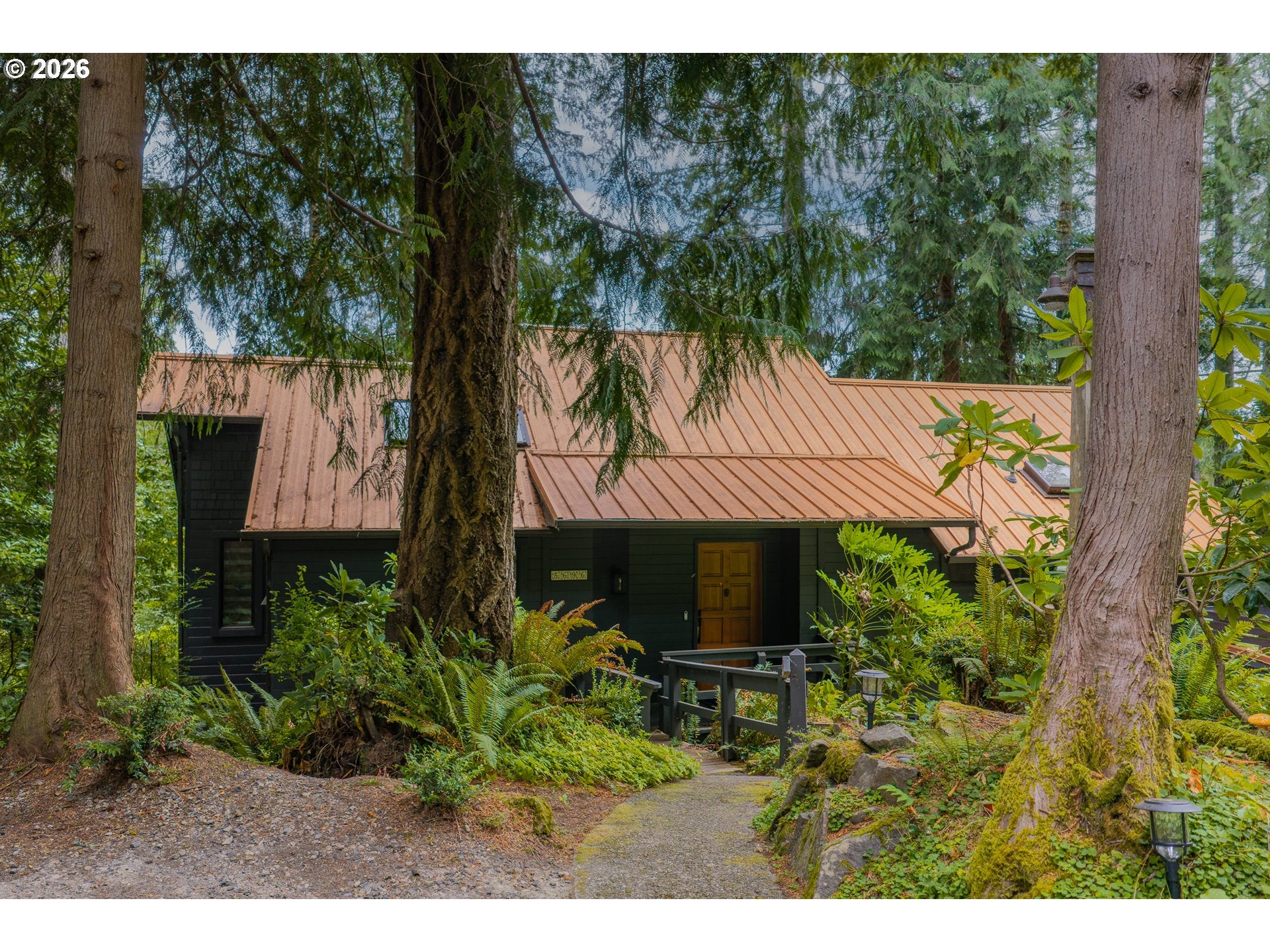 5696 MERCER CREEK DR