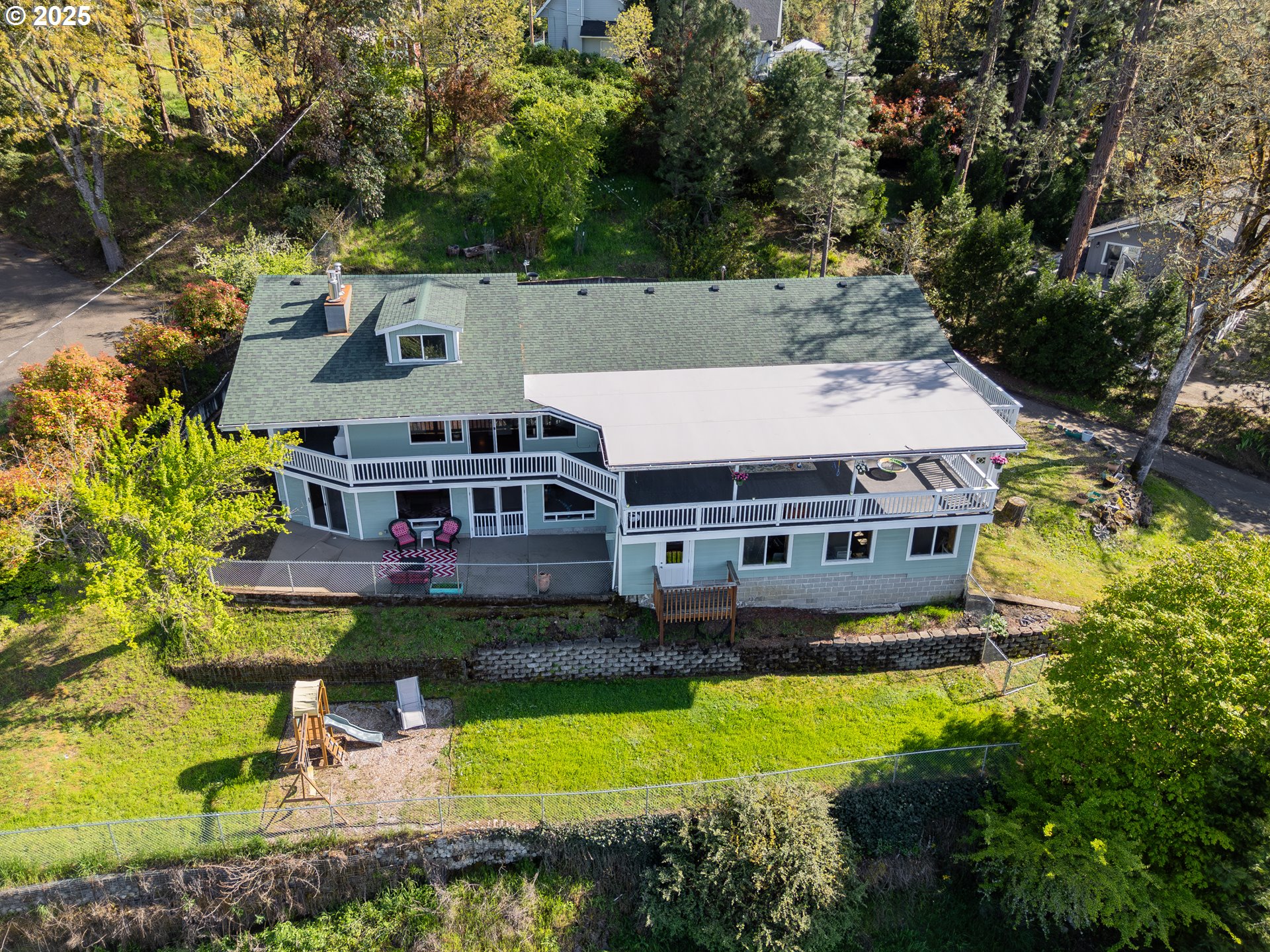 1206 SE HAWTHORNE DR