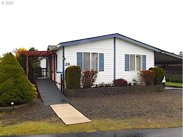 701 NW Warrenton DR 28