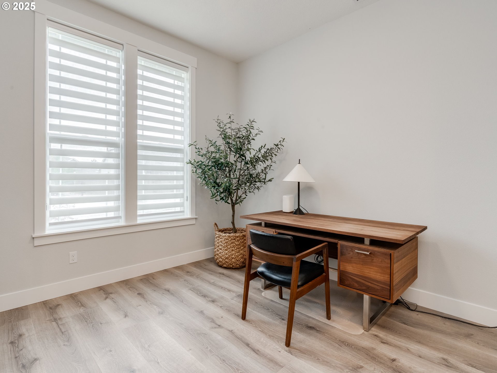 Vancouver, Washington 98682, United States, 4 Bedrooms Bedrooms, ,3 BathroomsBathrooms,Residential,Active,222284