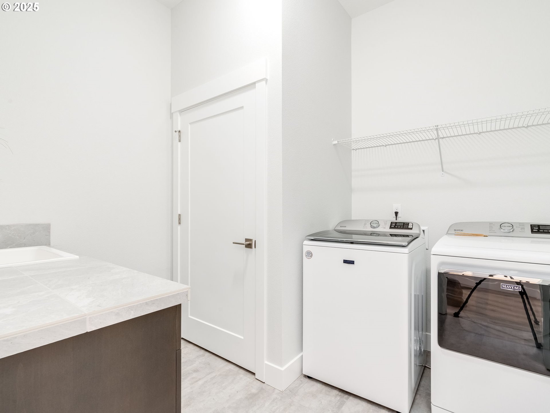 Vancouver, Washington 98682, United States, 4 Bedrooms Bedrooms, ,3 BathroomsBathrooms,Residential,Active,222284