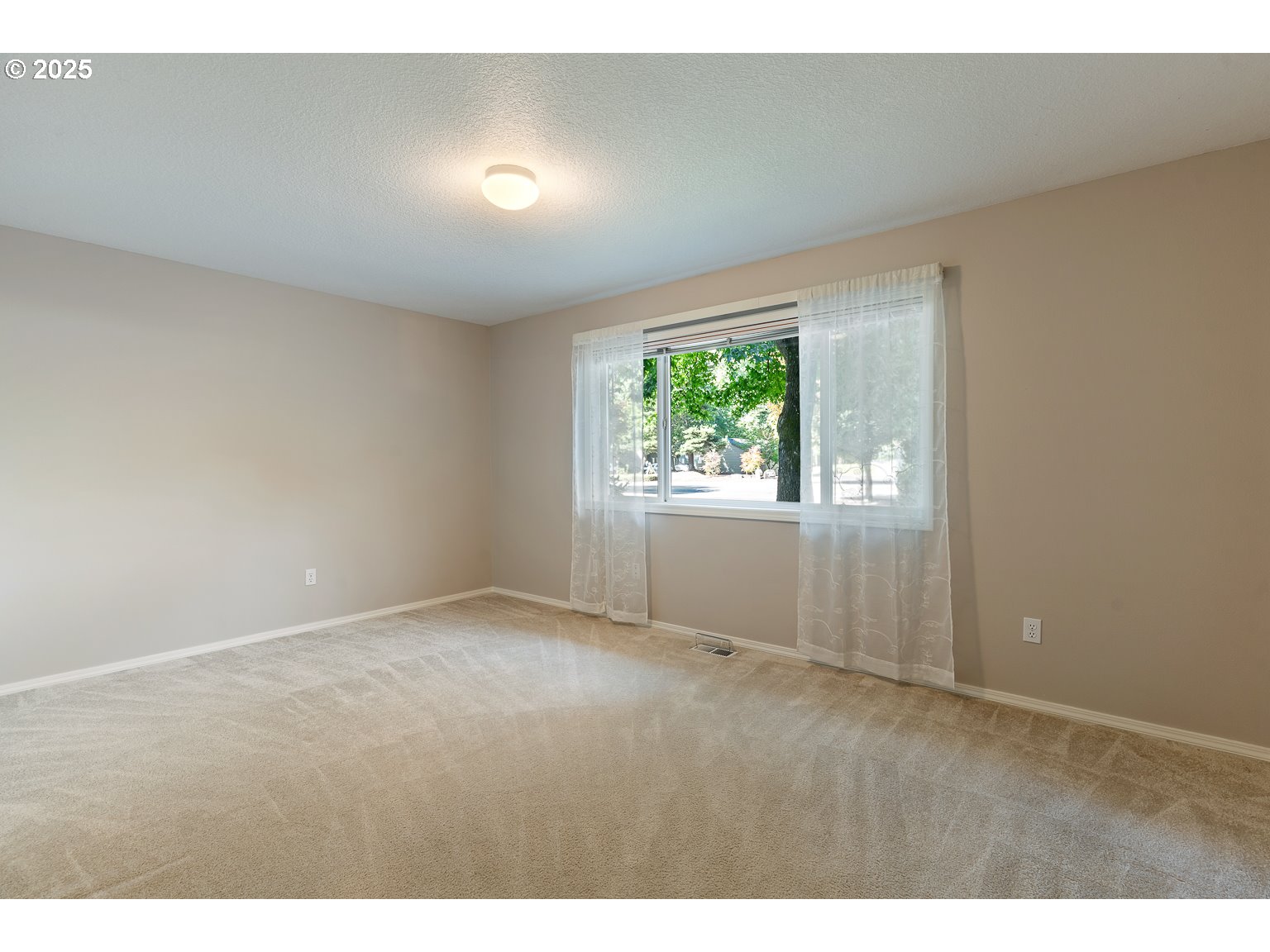 9735 SW TUALATIN RD