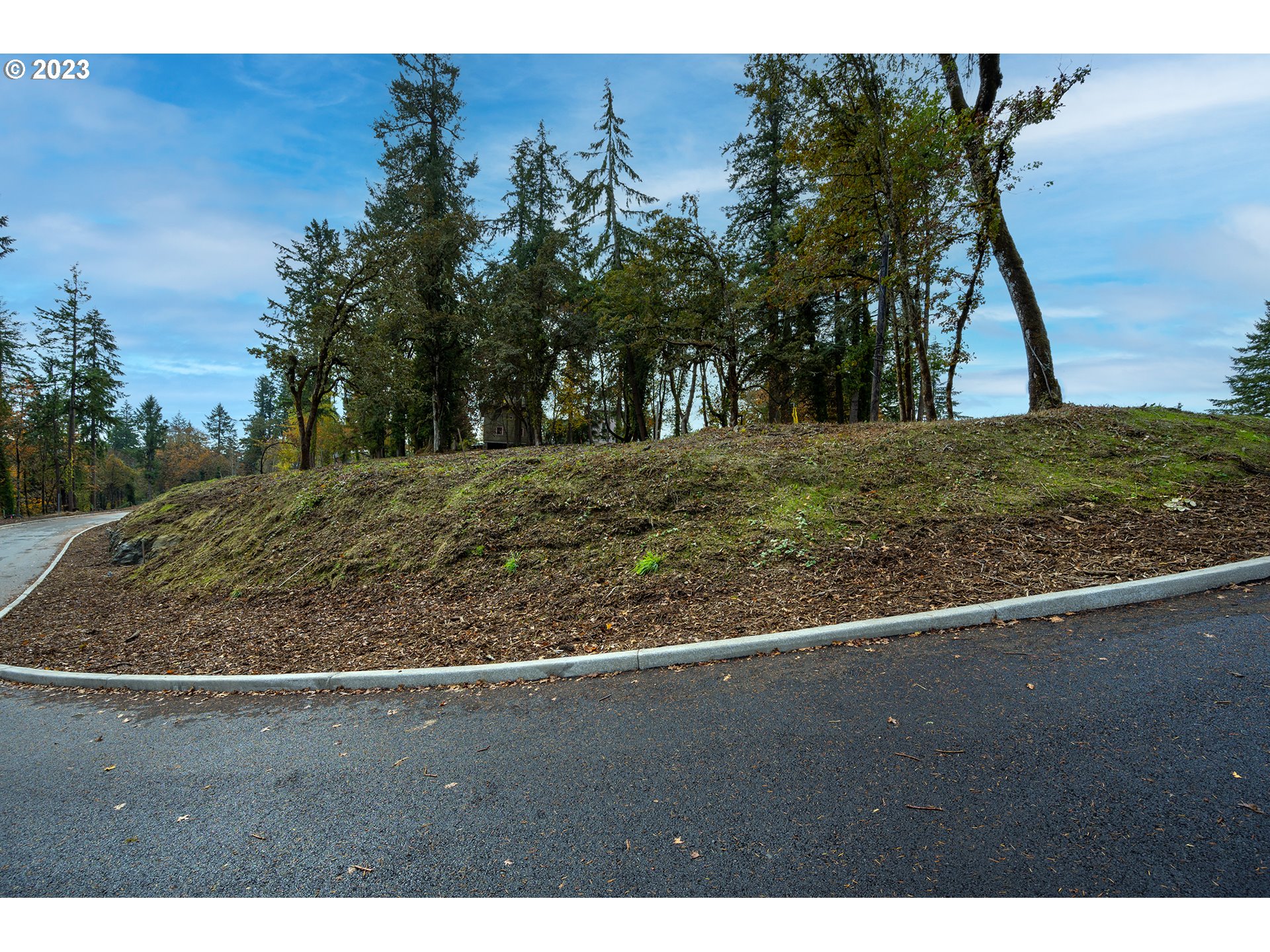2620 Cupola DR 27