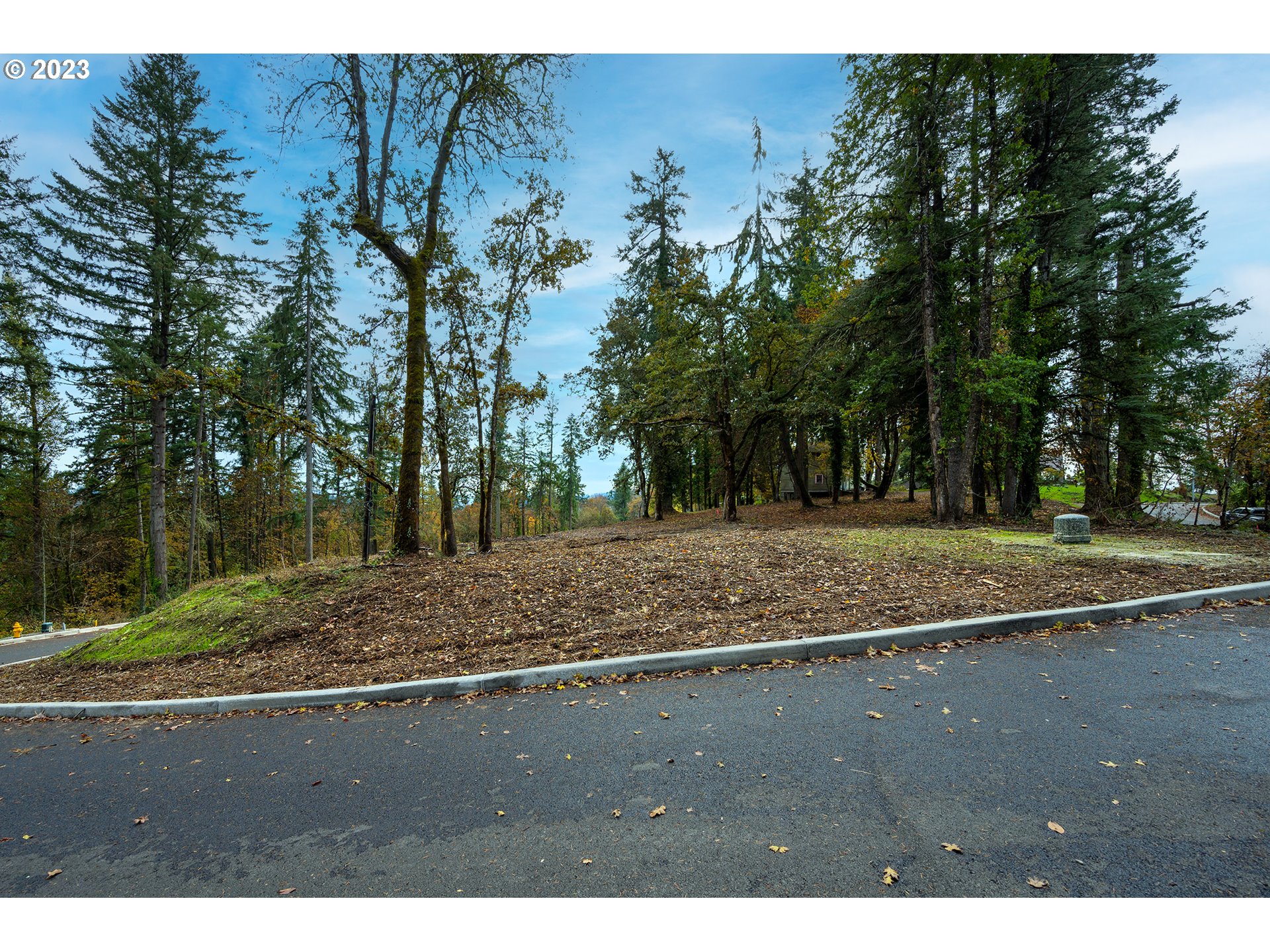 2620 Cupola DR 27