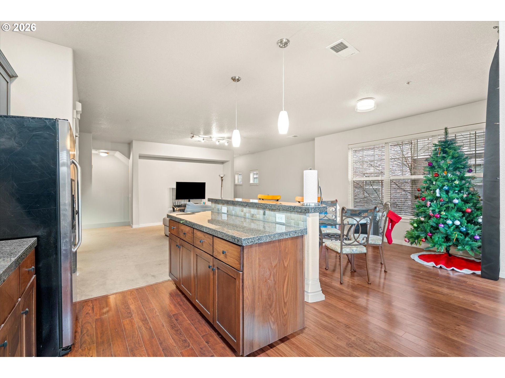 8648 NE DELAMERE WAY