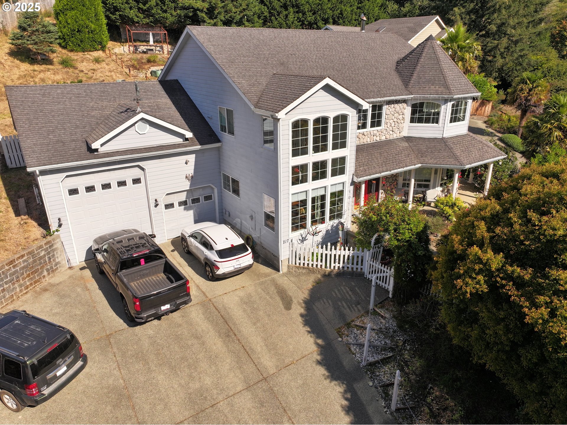 217 MARINE DR