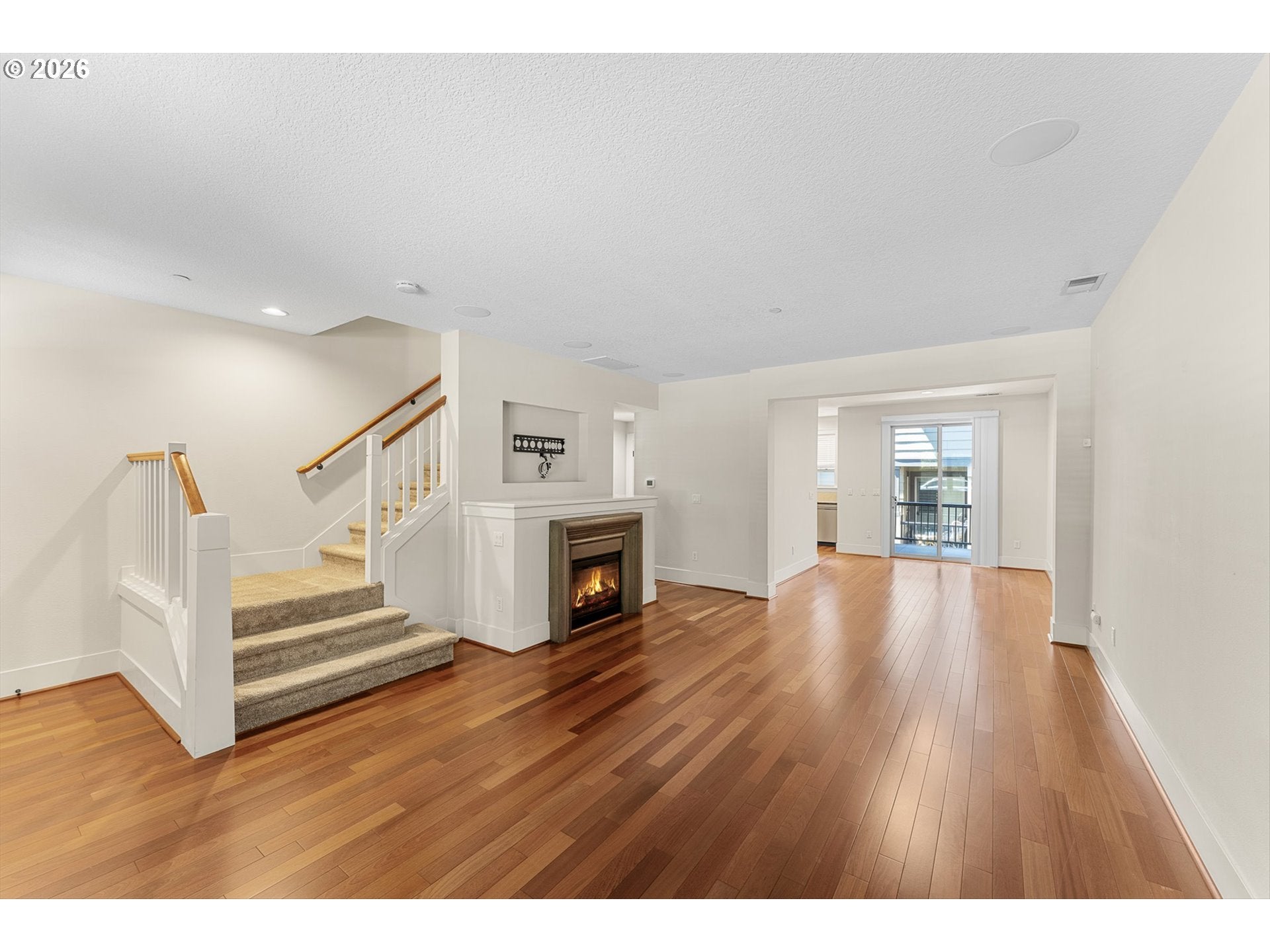 629 SW TRILLIUM CREEK TER