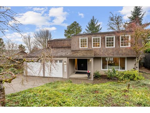 1721 HIGHLAND DR Lake Oswego OR 97034