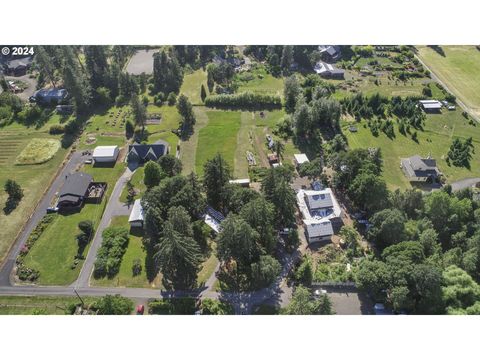 A home in Hood River