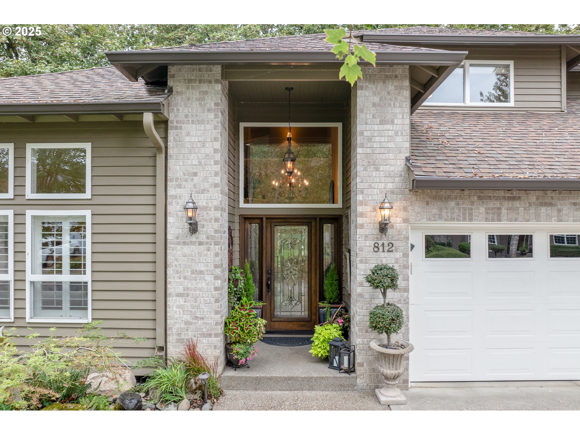 812 WENDY CT