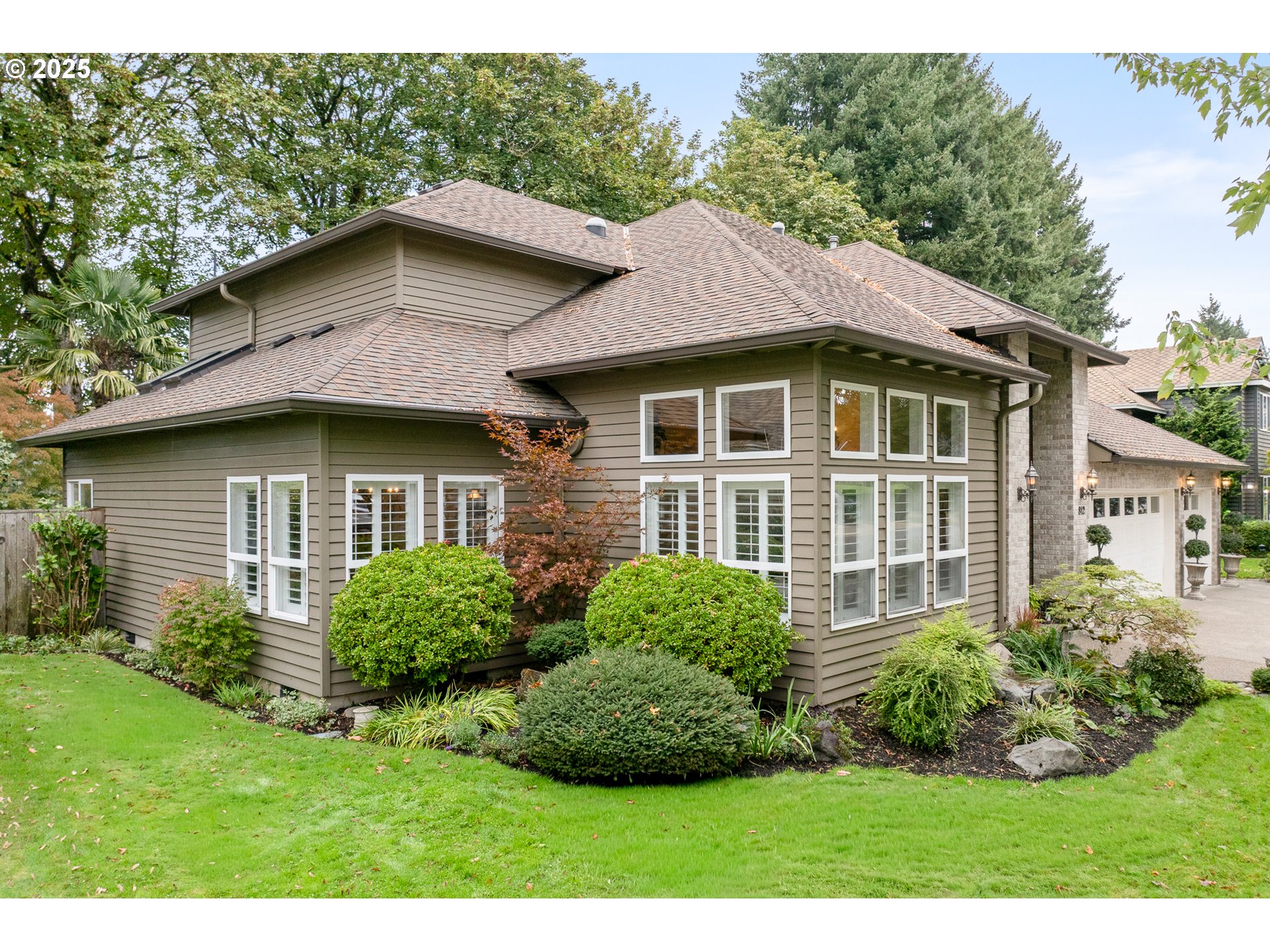 812 WENDY CT