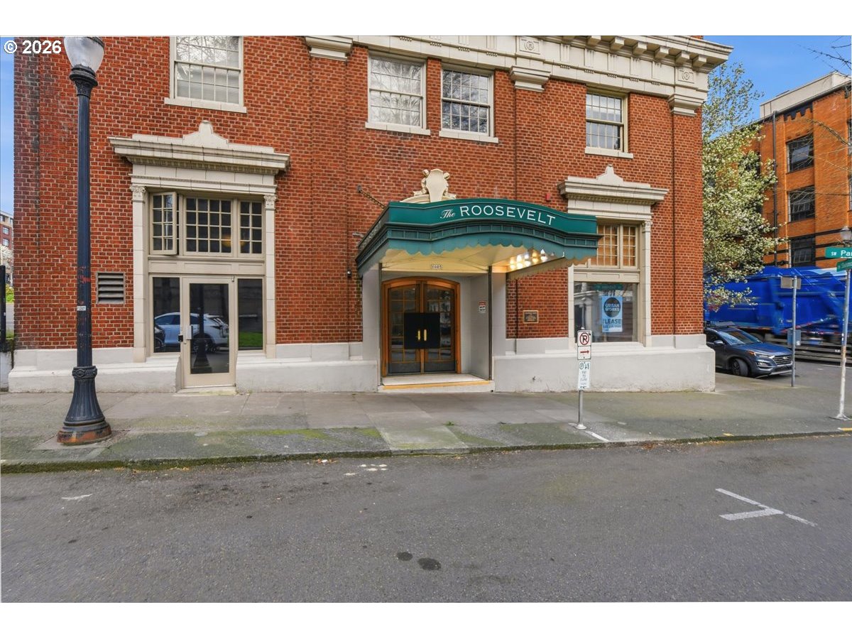 1005 SW PARK AVE 605