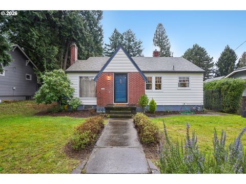6105 NE 33RD AVE Portland OR 97211
