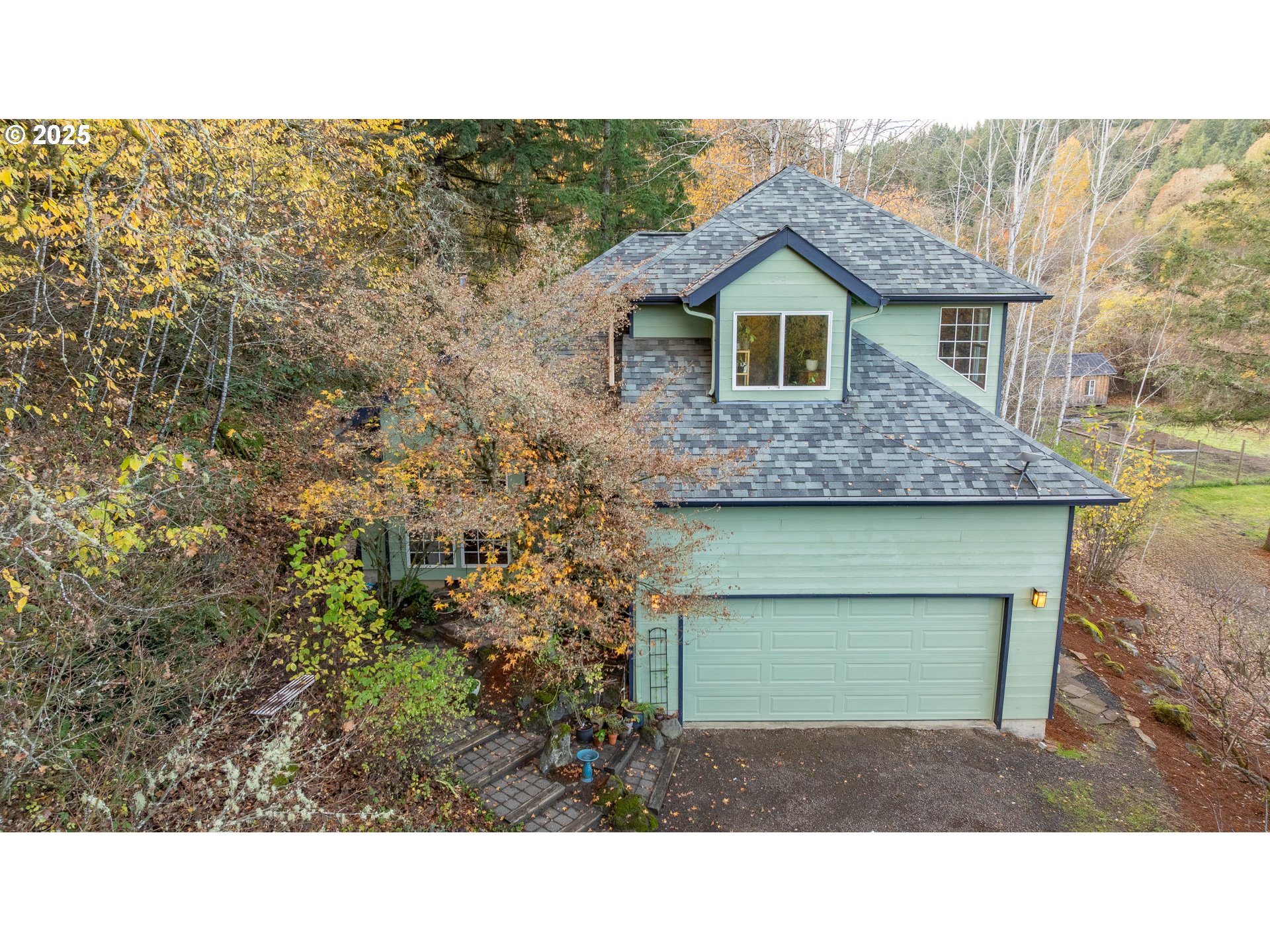 45245 SW SADDLEBACK DR