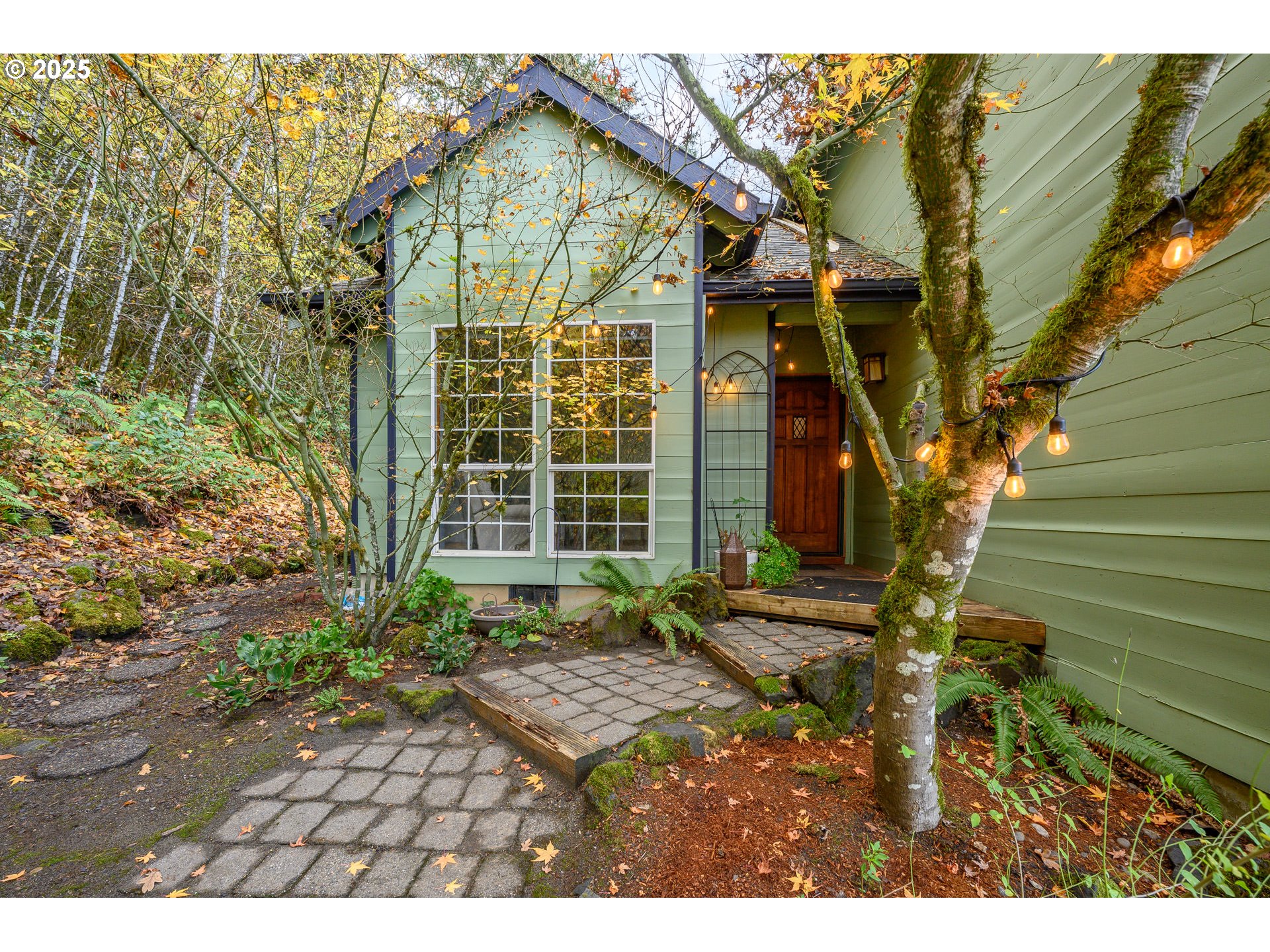 45245 SW SADDLEBACK DR