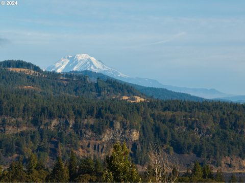 A home in Hood River