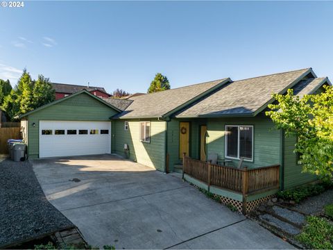 A home in Hood River