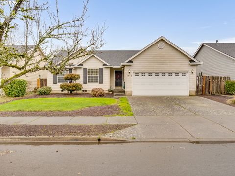 Photo of 1443 NW Chardonnay Dr, McMinnville, OR 97128 (MLS # 208852600)