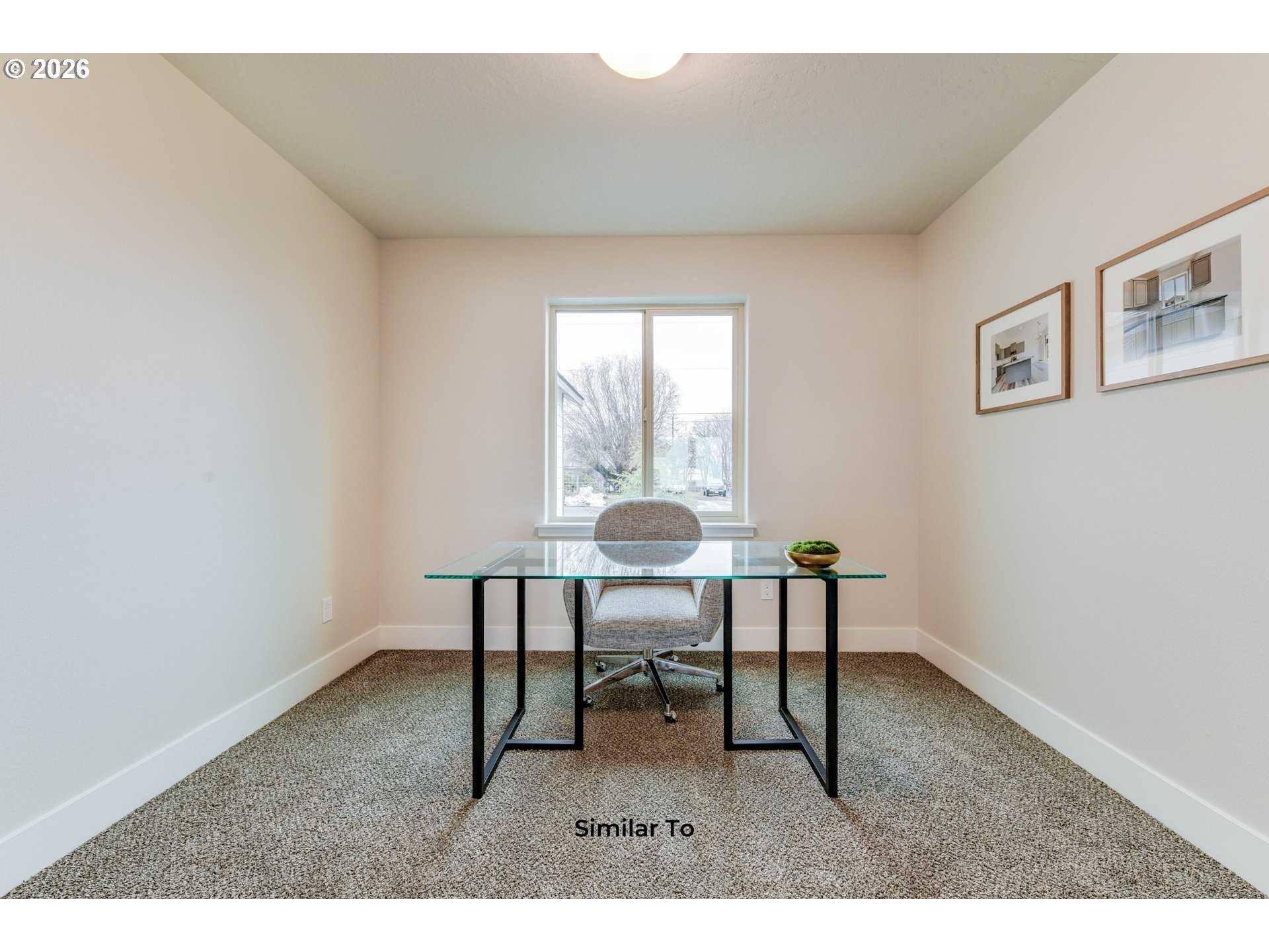 227 SW Goldfinch LN