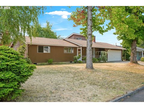 A home in Woodburn