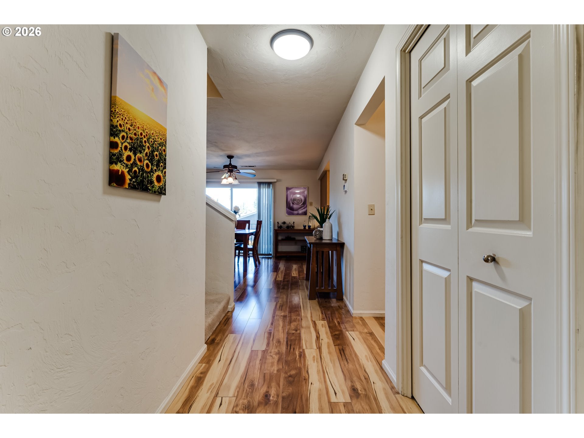 2221 RIDGEWAY DR