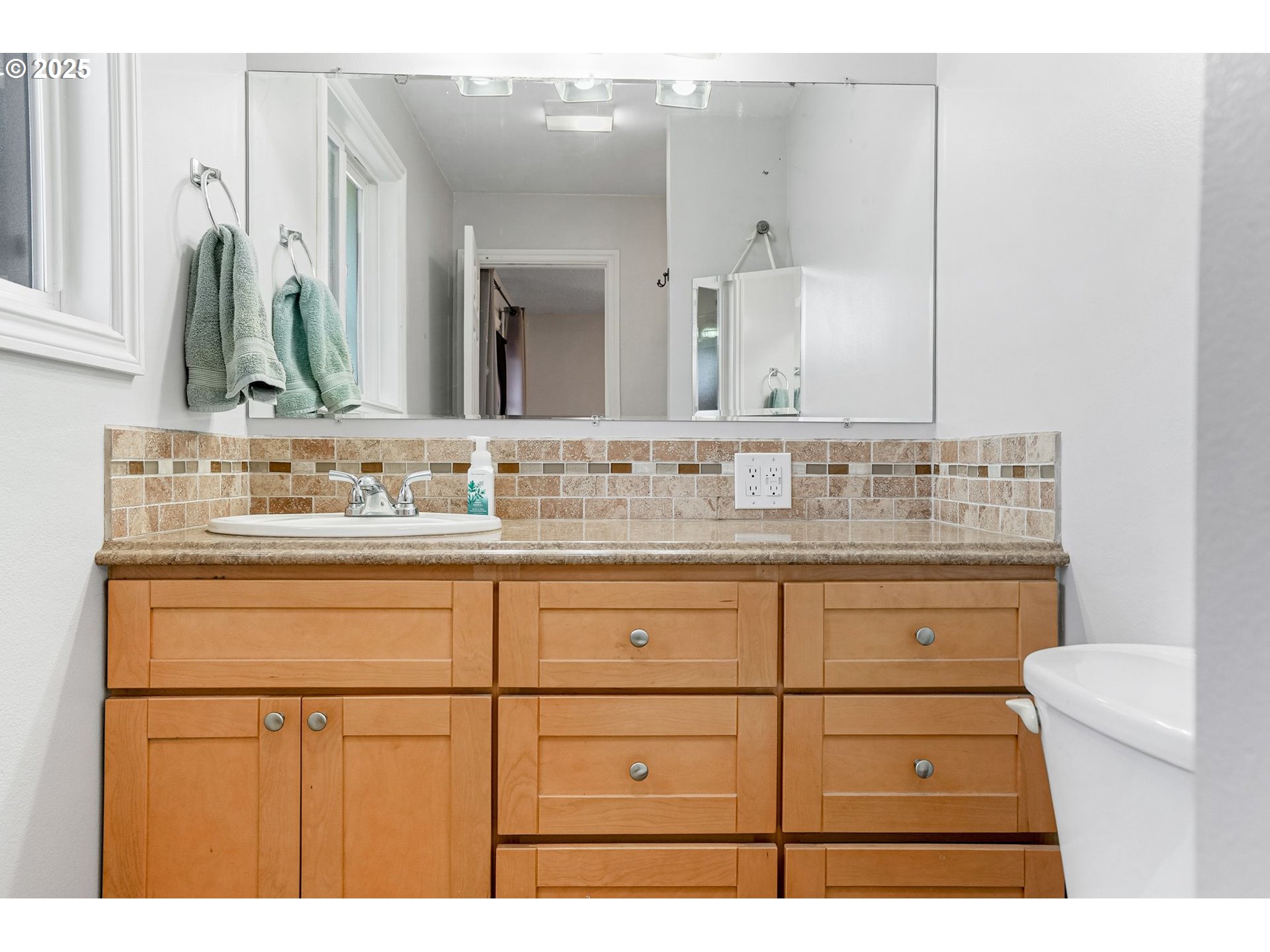 Salem, Oregon 97302, United States, 3 Bedrooms Bedrooms, ,2 BathroomsBathrooms,Residential,Active,149399