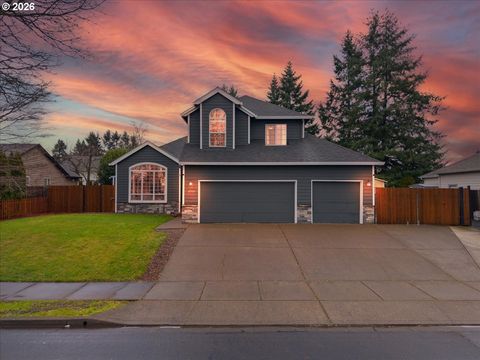 18910 HIGHLAND DR Oregon City OR 97045