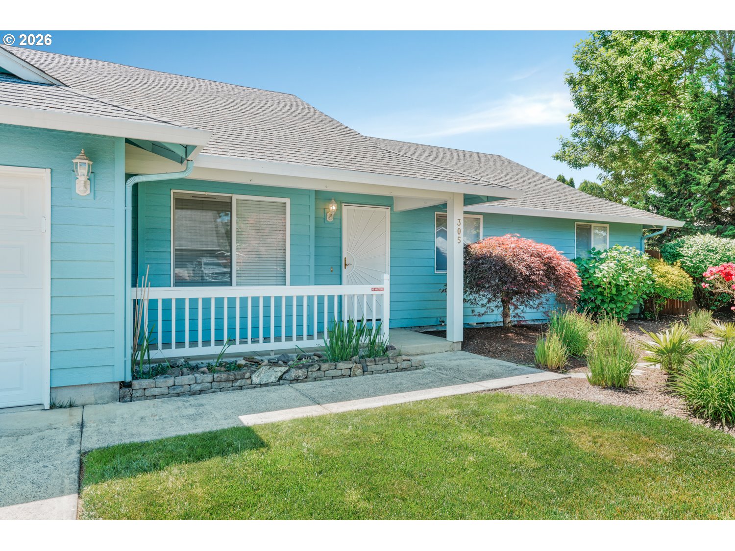 305 NE 12TH ST