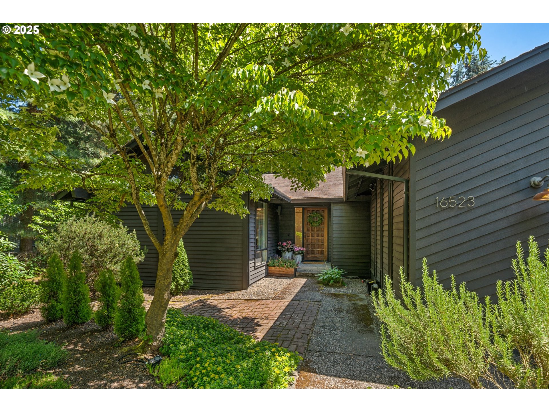 16523 NE FARGO CIR