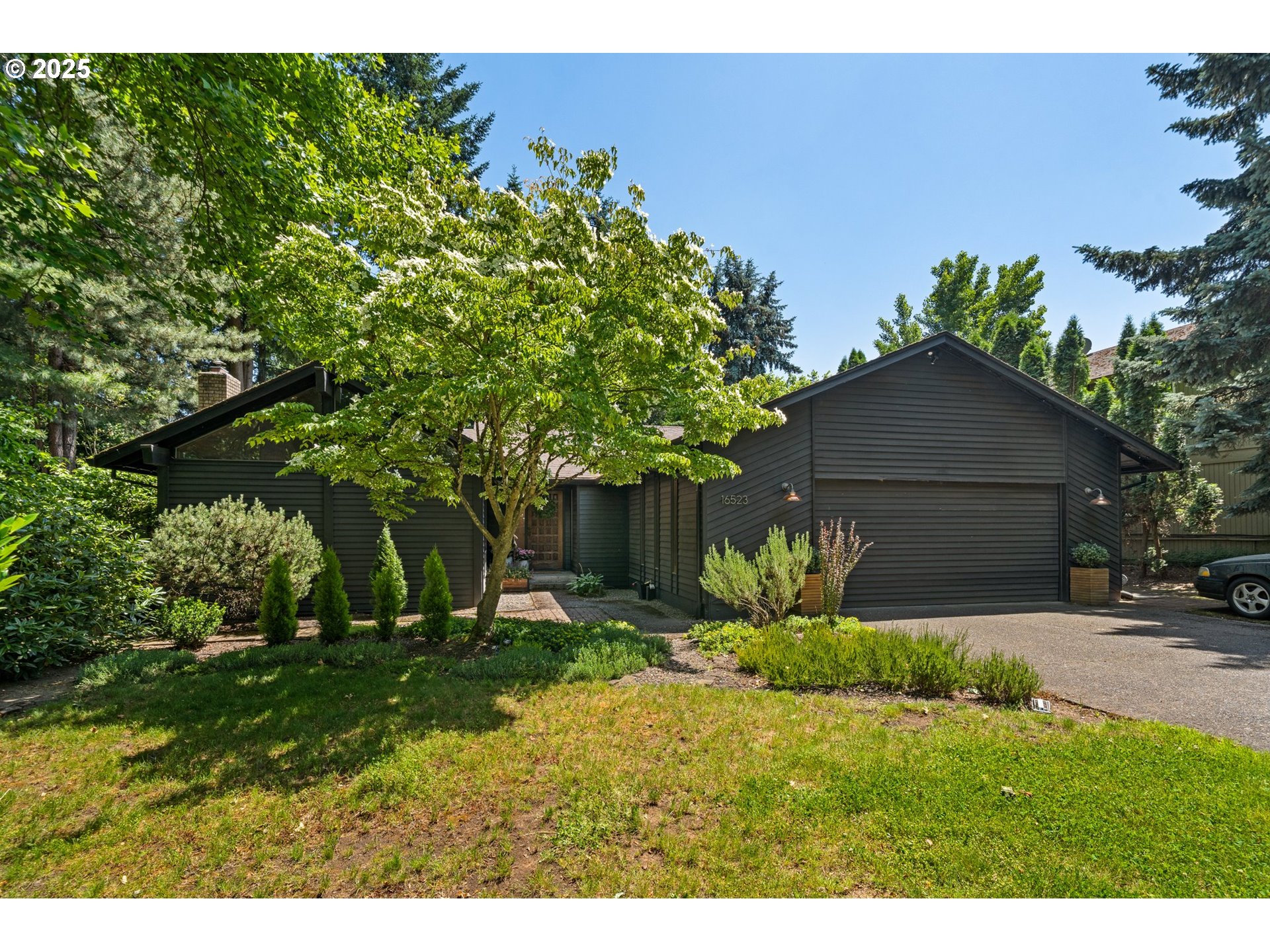16523 NE FARGO CIR
