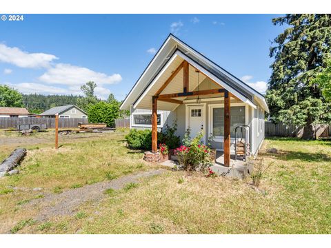 A home in Oakridge