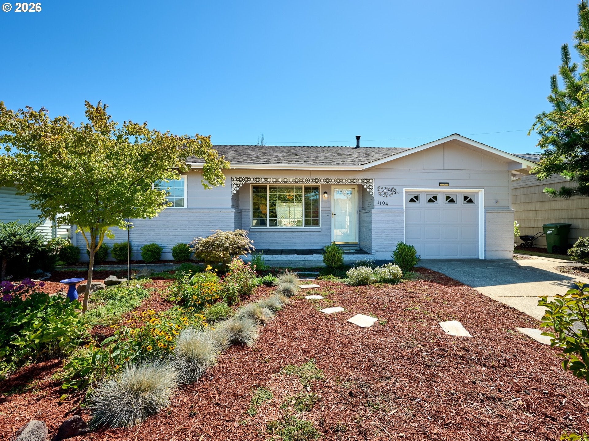 1104 STANFIELD RD