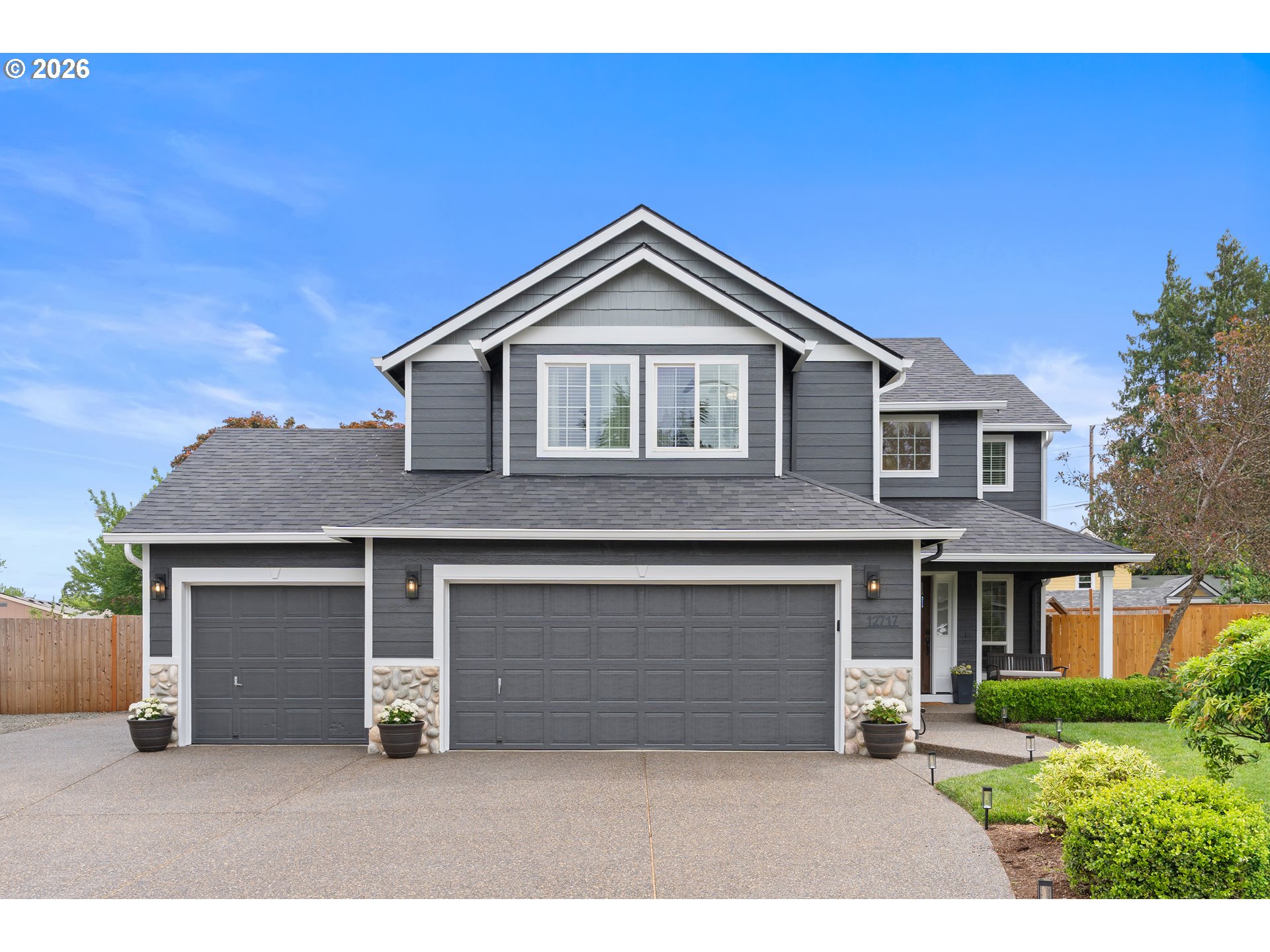 12717 ROMAN CT