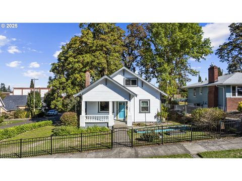1301 9TH ST Oregon City OR 97045