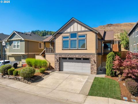 683 N V ST Washougal WA 98671