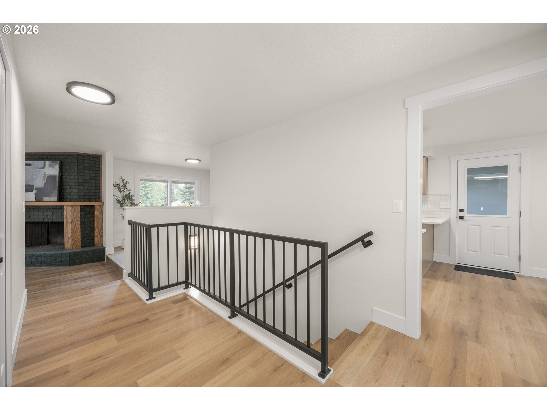 2355 PANORAMA DR