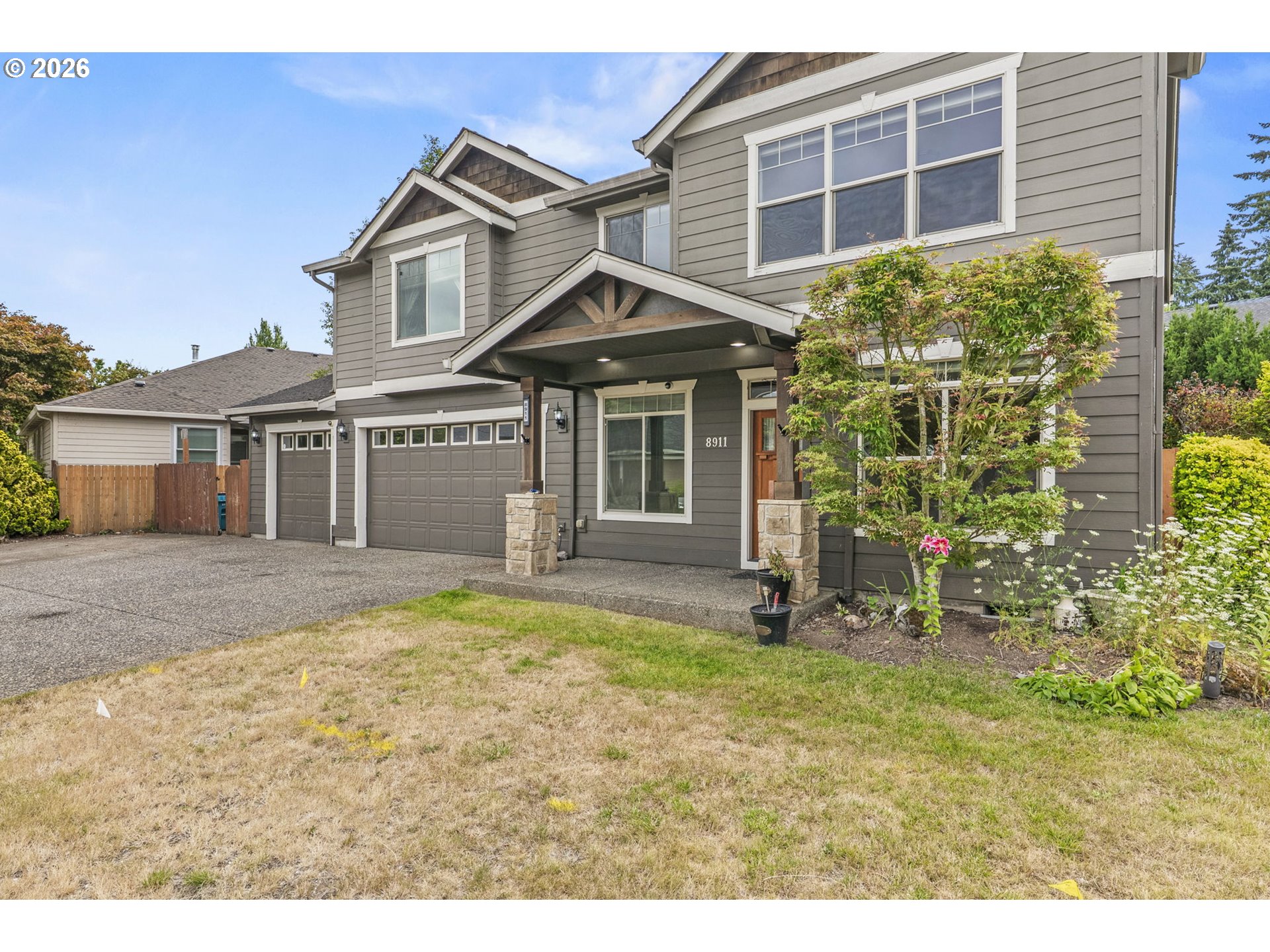8911 NE 106TH CIR