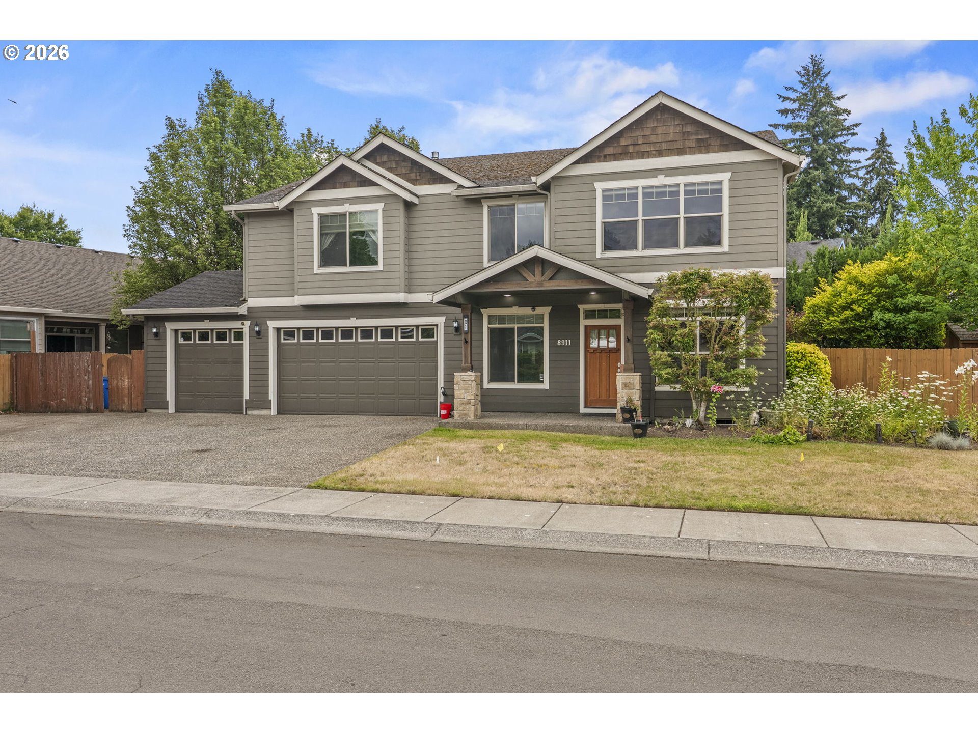 8911 NE 106TH CIR